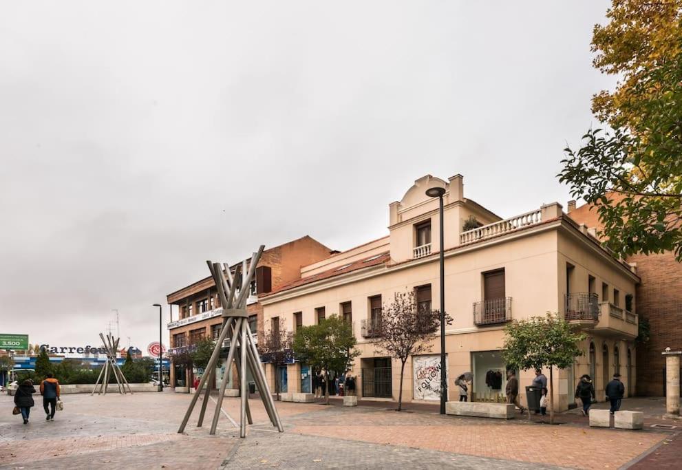 אלקאלה דה הנארס Atico Con Terraza Y Chimenea Junto A Universidad מראה חיצוני תמונה
