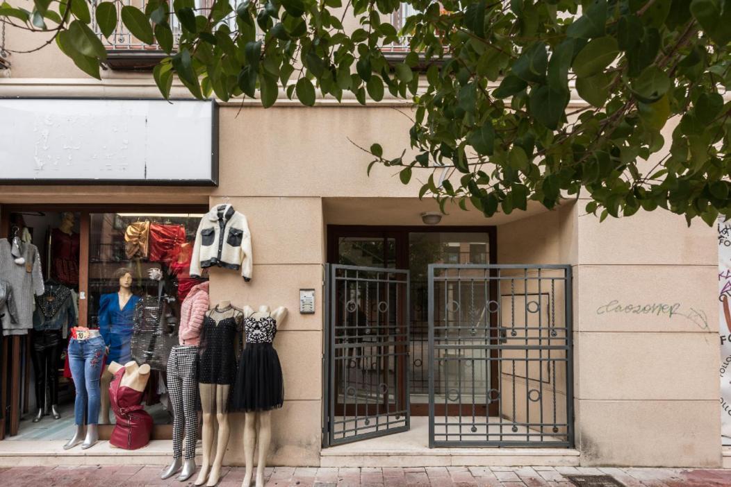 אלקאלה דה הנארס Atico Con Terraza Y Chimenea Junto A Universidad מראה חיצוני תמונה