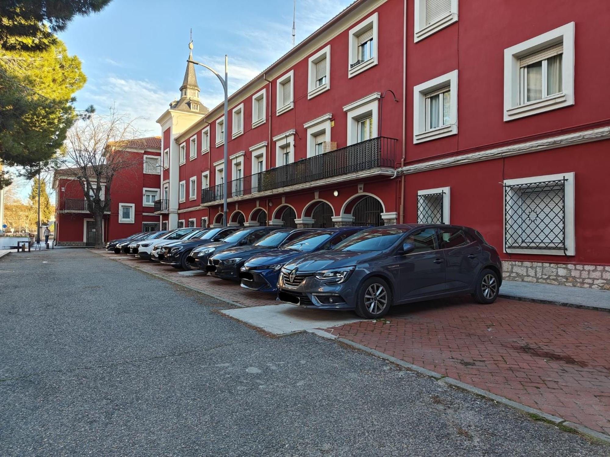 אלקאלה דה הנארס Atico Con Terraza Y Chimenea Junto A Universidad מראה חיצוני תמונה